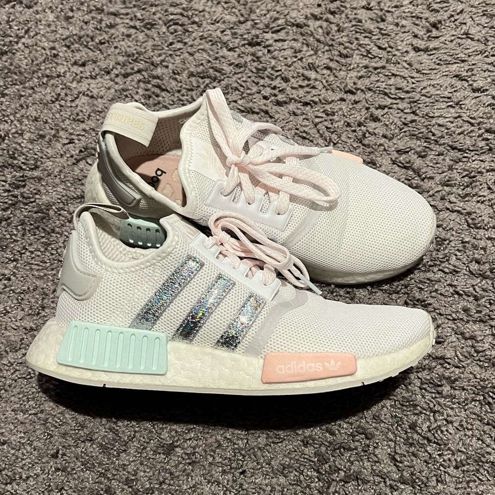 Adidas NMD R1 holographic